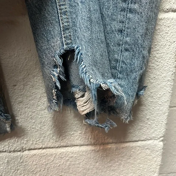 We The Free Distressed Blue Jeans - Picture 3 of 6